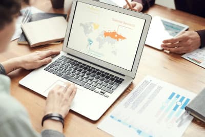 Is 27k a good salary in the UK?