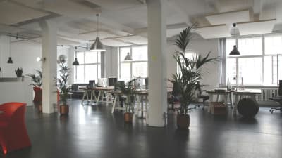 Is 48k a good salary in the UK?