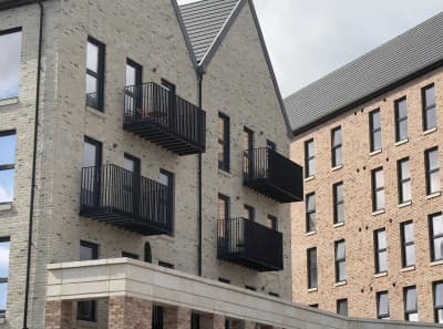 What is the average fixed mortgage rate in the UK?