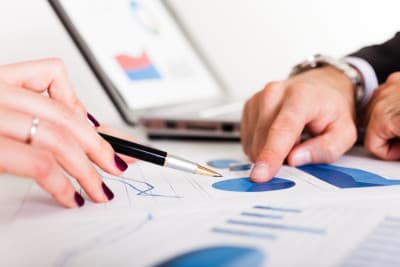 Is financial advice worth the cost?