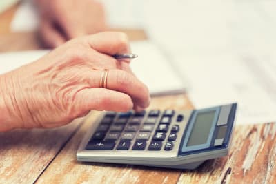Sharp rise in UK pension lump sum withdrawals over tax concerns