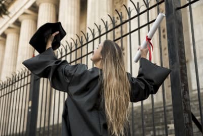 Does a student loan affect your mortgage?