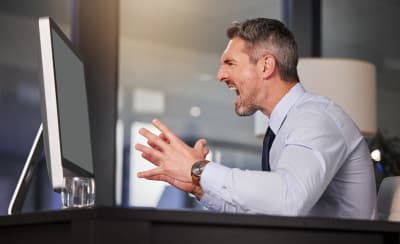 Warning signs of a bad financial advisor