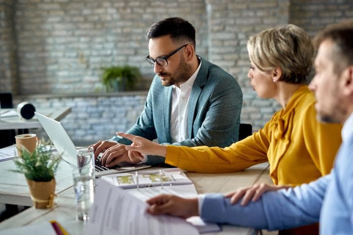 financial advisor Watford