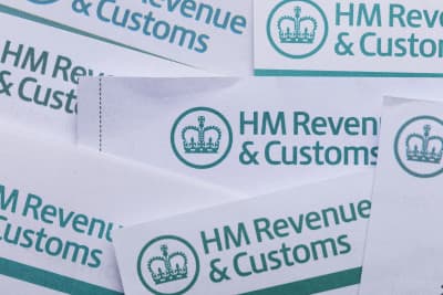 How do voluntary national insurance contributions work?